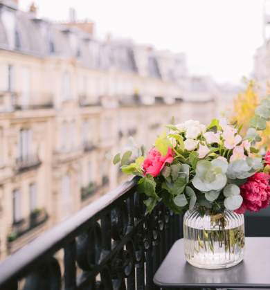 Mayflower Paris salon