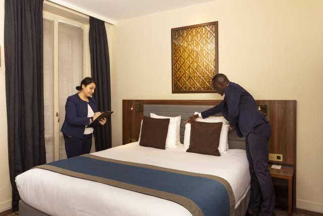 Hôtel Mayflower · Boutique Hôtel Paris 8 · Saint-Lazare