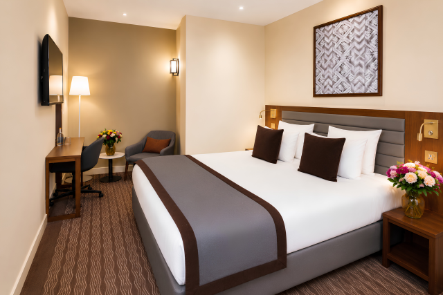 Mayflower Hotel · Boutique Hotel Paris 8 · Saint-Lazare